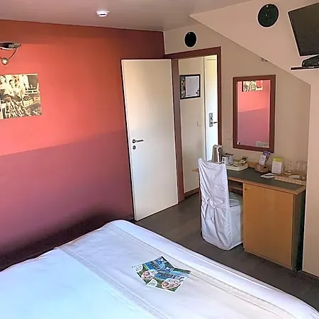 Hotel De Poteaupre 3*