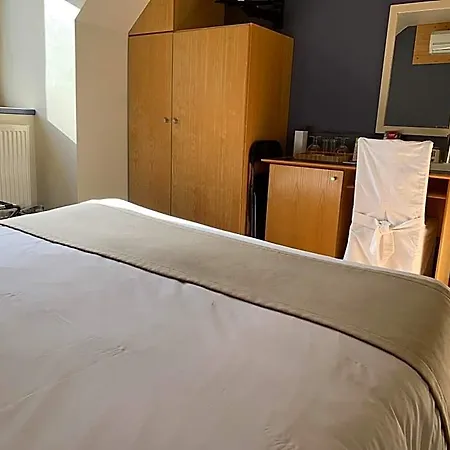 Hotel De Poteaupre 3*